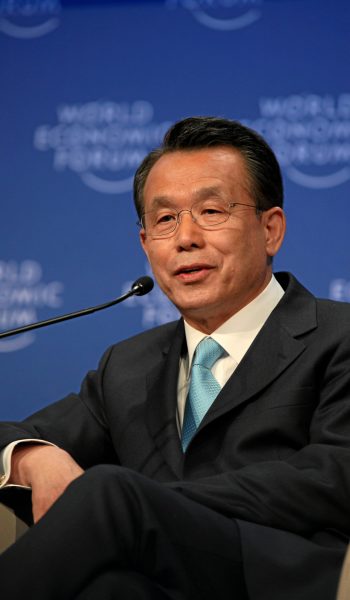 DAVOS-KLOSTERS/SWITZERLAND, 30JAN09 - Han Seung-Soo, Prime Minister of the Republic of Korea, captured at the 'Reviving Economic Growth' session at the Annual Meeting 2009 of the World Economic Forum in Davos, Switzerland, January 30, 2009.

Copyright by World Economic Forum    swiss-image.ch/Photo by Monika Flueckiger